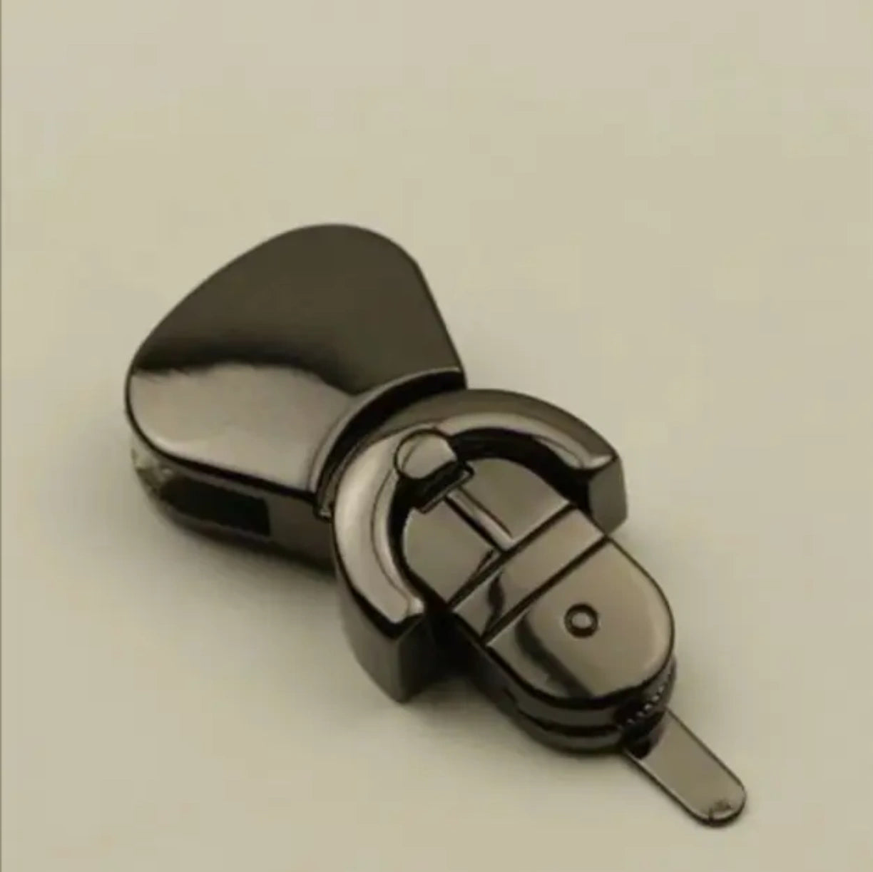 Black duckbill lock