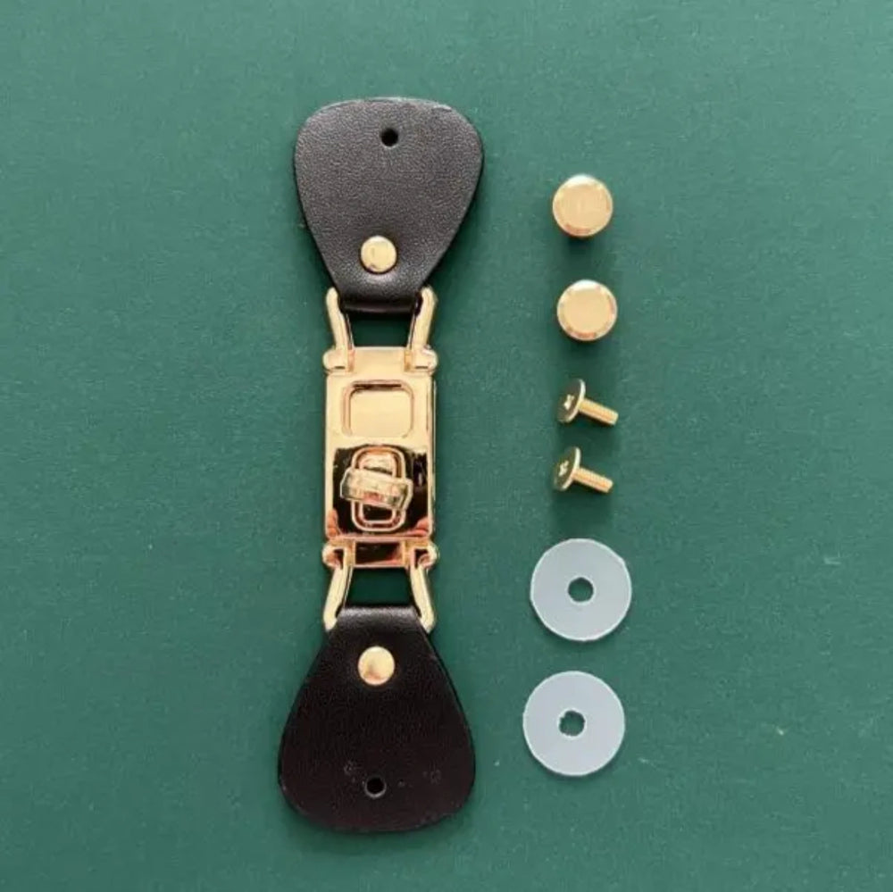 Light gold clasp